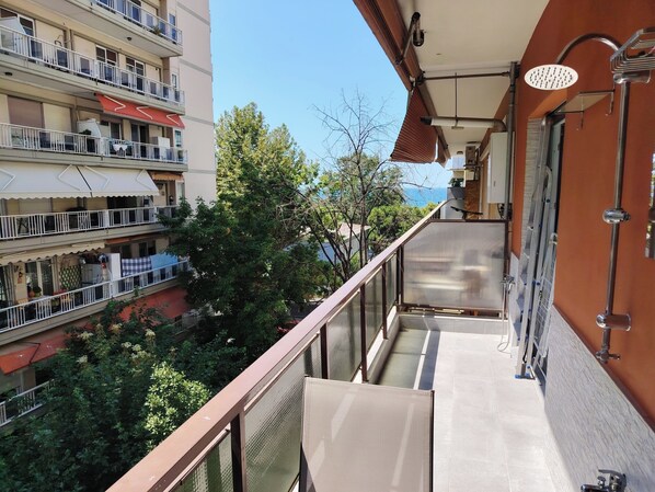 Property grounds - Tritos, Sleeps 11 - Sea View - Balcony - Parking (Thessaloniki)