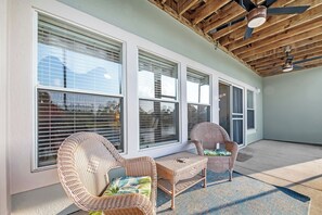 Deluxe Condo, 2 Bedrooms, Non Smoking, Balcony | Balcony - Romar Lakes 104B (Orange Beach)