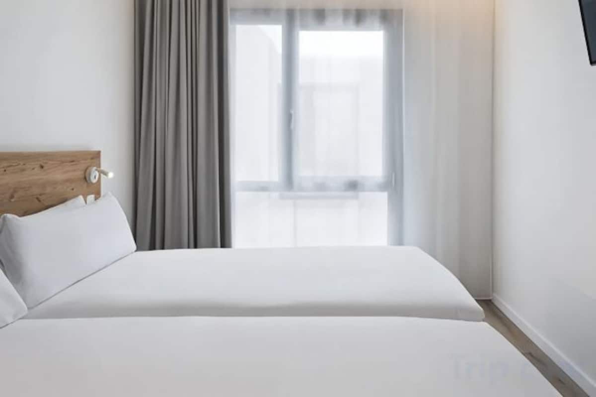 In-room safe, desk, blackout curtains, free WiFi