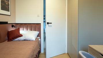 Apartment, 2 Bedrooms, Balcony | 2 bedrooms, desk, laptop workspace, bed sheets