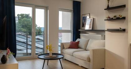 Cozy Apartment With Parking by Renters