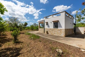 บริเวณภายนอก