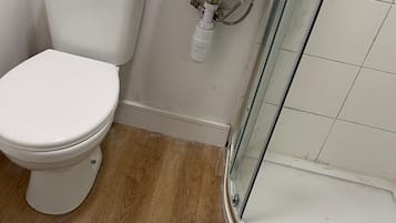 Hårtørrer, håndklæder, Sæbe, Toiletpapir