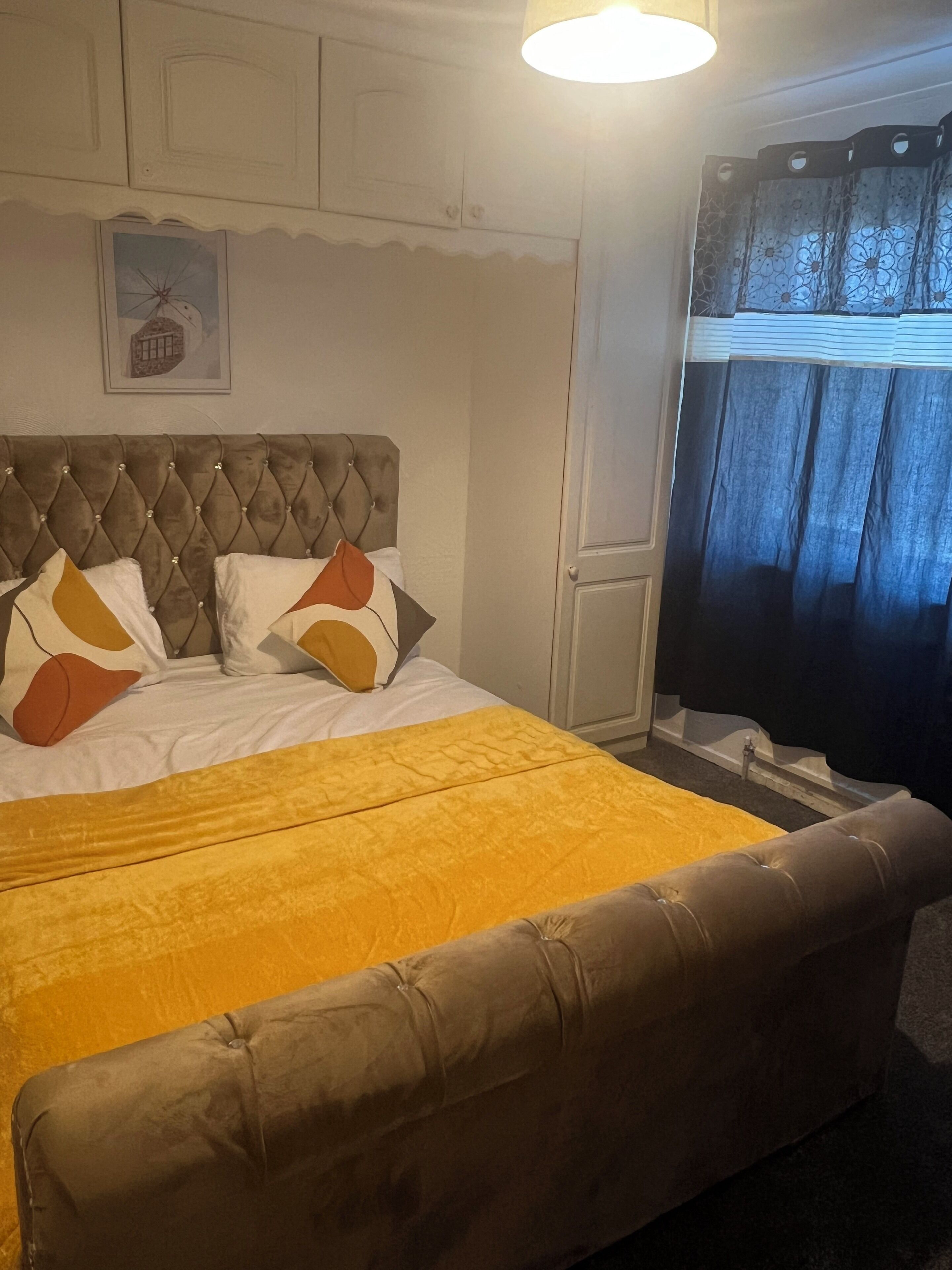 4 bedrooms, free WiFi, bed sheets