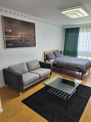 5 camere, ferro/asse da stiro, Wi-Fi gratuito, lenzuola