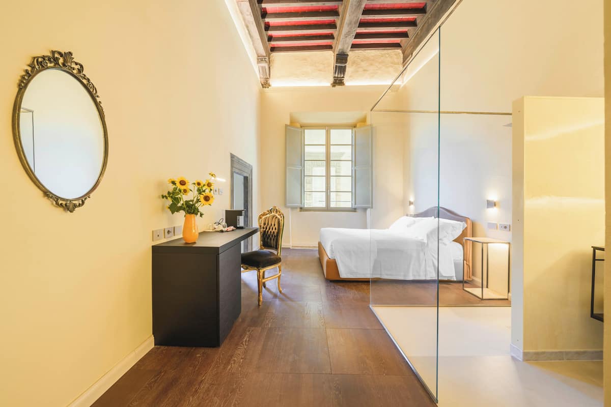 Golden Honey Suite | 1 bedroom, premium bedding, down comforters, memory foam beds