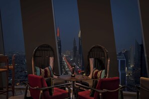 3 Restaurants; Mittagessen, Abendessen und Brunch werden serviert