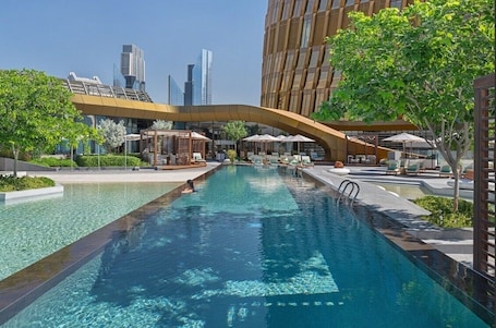 2 indoor pools, 3 outdoor pools. Mandarin Oriental Downtown, Dubai