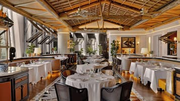 3 ristoranti; aperti a pranzo, a cena e per il brunch