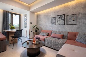 Smart TV - Masarou Suite 2, Apartment (Αφάντου)