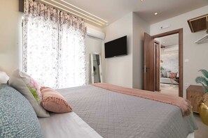 1 bedroom, iron/ironing board, free WiFi, bed sheets
