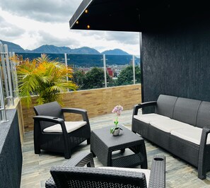 Deluxe Suite, City View | Terrace/patio - SUITES H&A 911 (Bogotá)