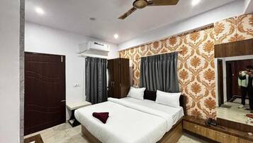 15 chambres, fer et planche Ă repasser, Wi-Fi, draps fournis