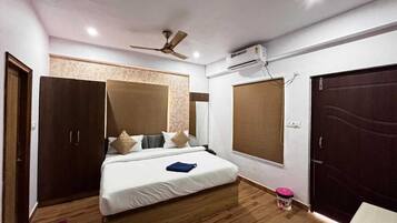 15 chambres, fer et planche Ă  repasser, Wi-Fi, draps fournis