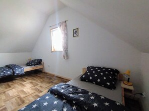 2 habitaciones, wifi gratis y ropa de cama