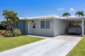 Exterior - Casa BQN | Oasis with Private Pool in Aguadilla (Aguadilla)