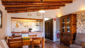 Interior - S'HORT DE SA BAGURA - ES SOSTRE - Beautiful flat in an agriturismo with swimming pool and (Sant Llorenç des Cardassar)