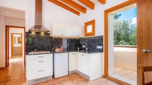 Private kitchen - S'HORT DE SA BAGURA - SA FORMATGERA - Nice flat in agroturismo with swimming pool and free (Sant Llorenç des Cardassar)
