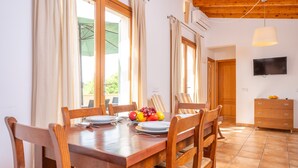 Dining - S'HORT DE SA BAGURA - ES COLOMER - Nice flat in agroturismo with swimming pool and free Wi (Sant Llorenç des Cardassar)