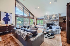 Smart TV, fireplace, offices, computer monitors - Vails View House |4BR Luxe Spring Stay w/ Views Hosted by Alpine Co-Hosts Vail Valley (Vail)