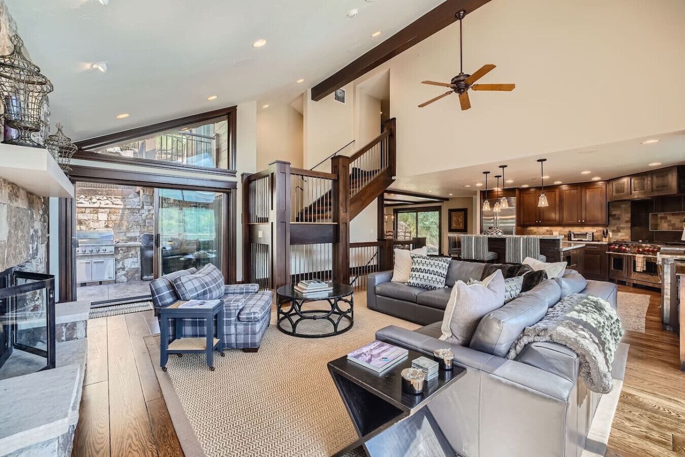 Smart-TV, peis, kontorer og PC-skjermer