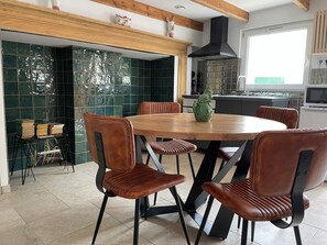 Dining - Haven of peace. 30 min from the beaches. Ideal for recharging your batteries. (Hermelinghen)