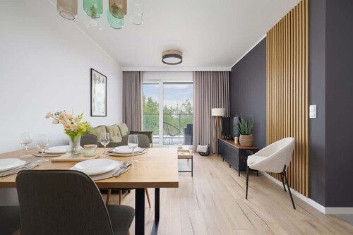 Bytkowska 107A| 2 Bedroom | Balcony