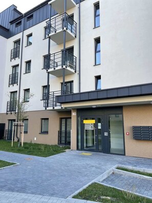 Exterior - Tatarska 4C Przemyśl | Functional Apartment | Parking (Przemyśl)