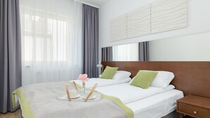 1 slaapkamer, een bureau, een laptopwerkplek, individueel gedecoreerd