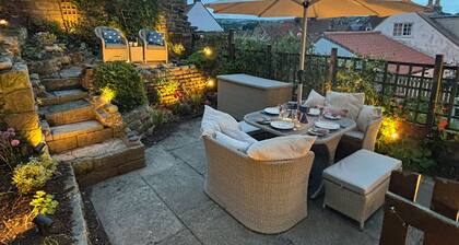 Host Stay Voyagers View