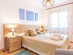 4 Schlafzimmer, Bügeleisen/Bügelbrett, kostenloses WLAN, Bettwäsche