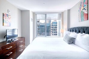 1 bedroom, desk, iron/ironing board, WiFi