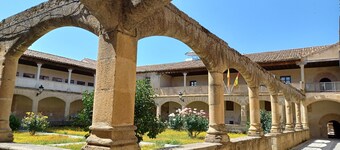 Gredos Norte Aldea con 70 Habitantes