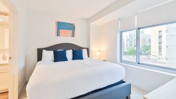 1 bedroom, desk, iron/ironing board, WiFi
