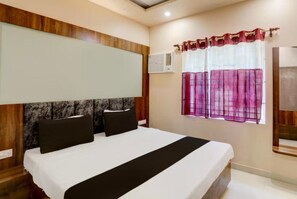 Quarto casal luxo, vista para a cidade | Quartos à prova de som, Wi-Fi de cortesia, roupa de cama