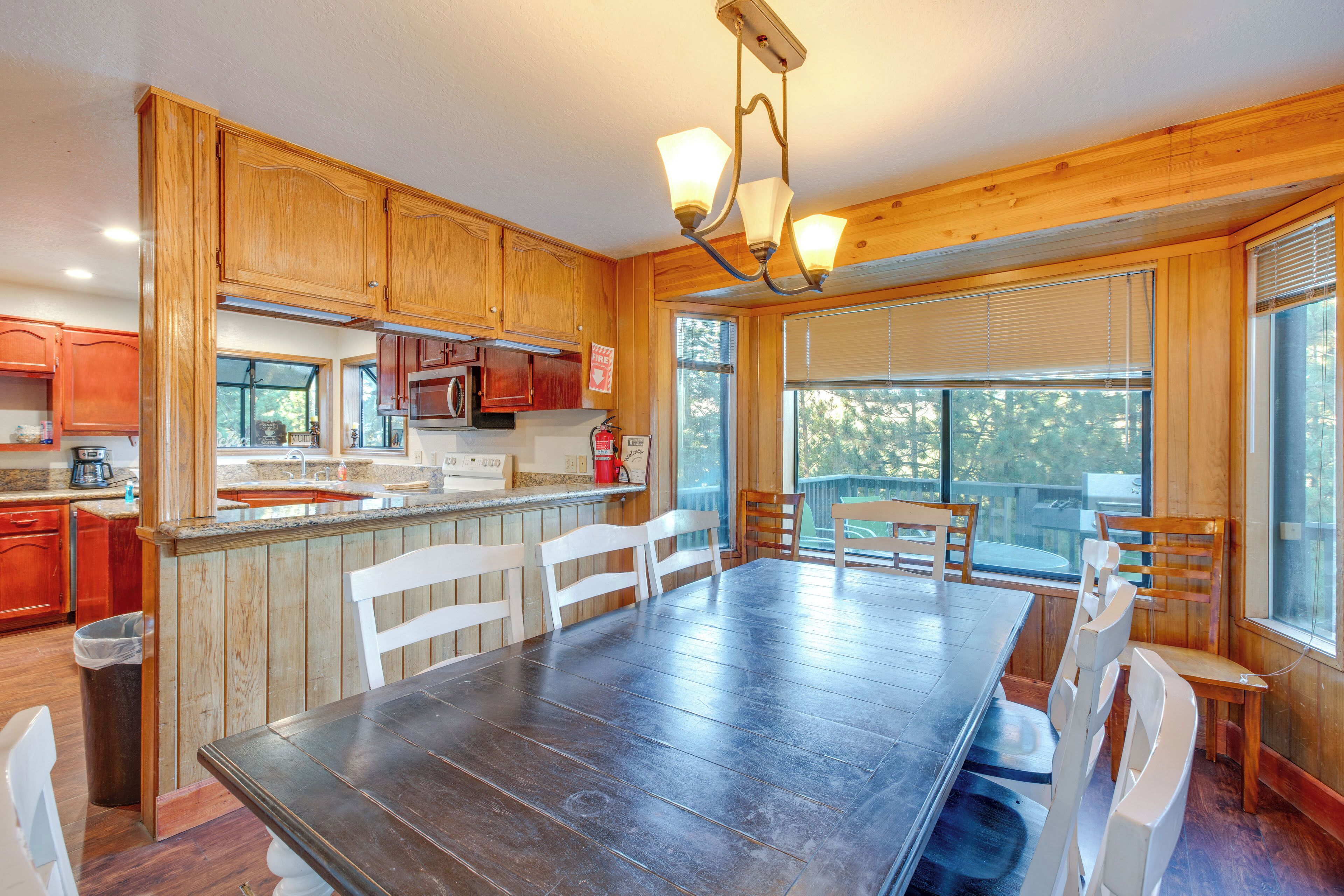 House (6 Bedrooms) | Interior