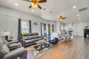 Interior - Centrally Located Lodi Home: Walk Downtown! (Lodi)