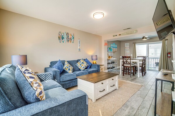 Apartment (2 Bedrooms) | Front of property - Bright Brigantine Townhome: Steps to Beach Access! (Brigantine)