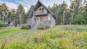 House (2 Bedrooms) | Exterior