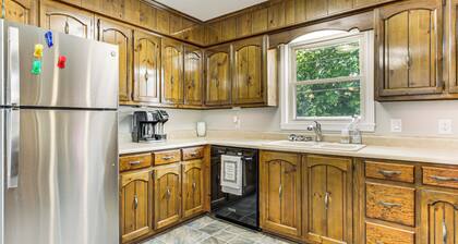 Florence Family Home w/ Dog-friendly Yard