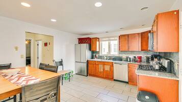 Apartment (2 Bedrooms) | Bahagian dalam