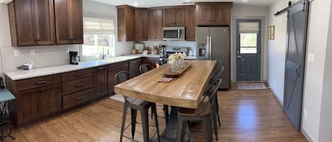 Microwave, oven, stovetop, dishwasher