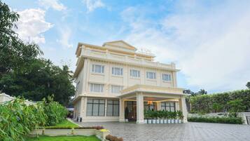 Front of property – evening/night