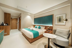ห้องพรีเมียมดับเบิล | ตู้นิรภัยในห้องพัก, ผ้าม่านกันแสง, เตารีด/โต๊ะรีดผ้า, Wi-Fi ฟรี