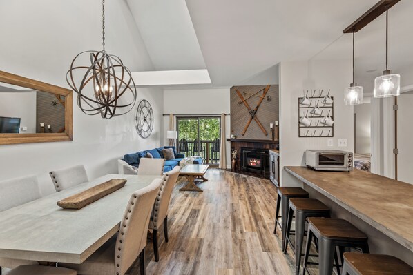 Interior - Mt Comfort and Convenience at Timber Run 211! (Steamboat Springs)