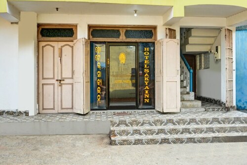 Goroomgo Sakya Inn Puri