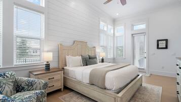 4 bedrooms, desk, iron/ironing board, free WiFi