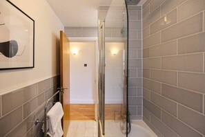 Apartment (2 Bedrooms) | Exterior