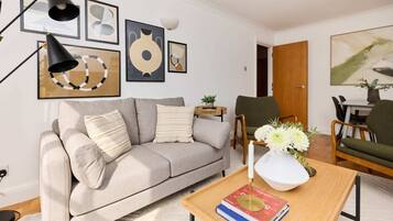 Apartment (2 Bedrooms) | Exterior