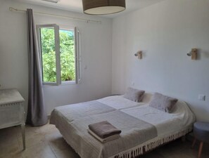 3 dormitorios y ropa de cama